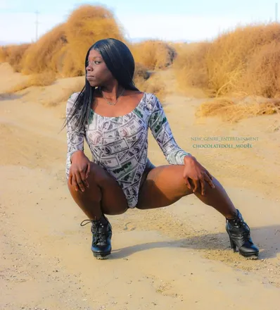 OnlyFans account  chocolatemodel header 2