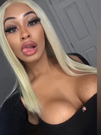 OnlyFans of tokyoxxyella