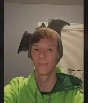 OnlyFans account  loganjohn avatar 1