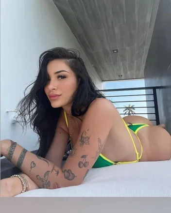 OnlyFans cuenta lilnicolebb header 2