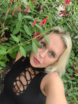 OnlyFans cuenta spoiledkelli header 2