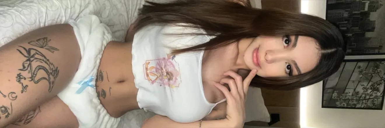 OnlyFans account  kimjenniets header 2