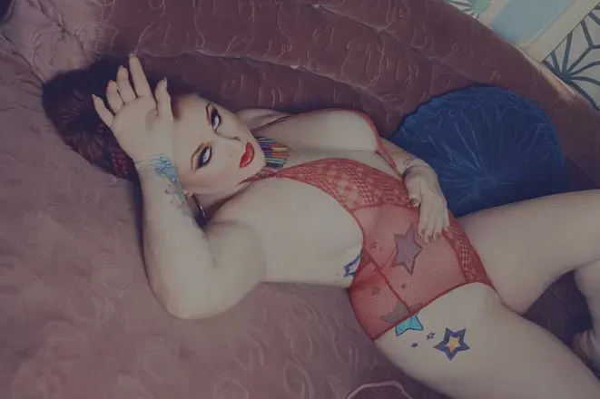 OnlyFans account  evelynvoss header 2