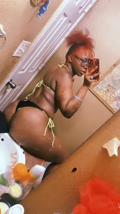 OnlyFans account  isssawifey1 header 2