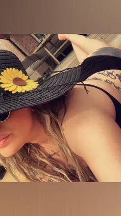 OnlyFans cuenta queeenbeee.91 header 2
