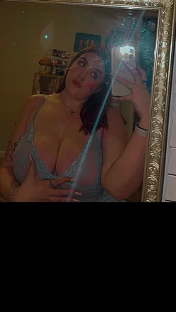 OnlyFans account  abbeylu header 2