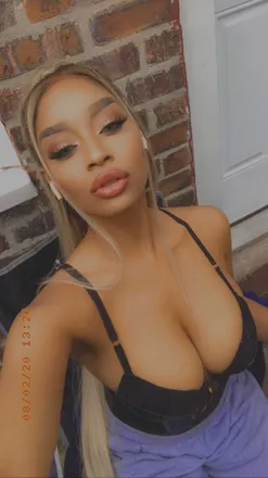 OnlyFans cuenta wnderlndbae header 2