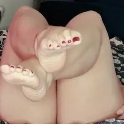 OnlyFans cuenta feet_sinfully avatar 1