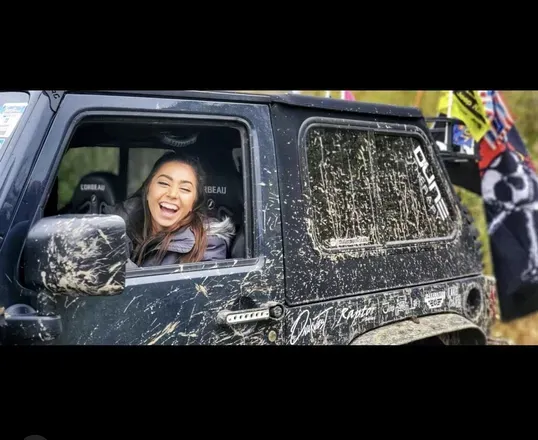 OnlyFans account  thatjeepgirl_xo header 2