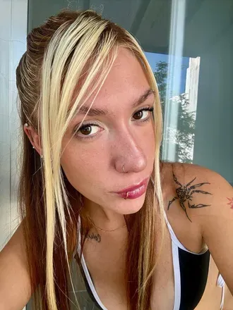 OnlyFans cuenta luxie_hot avatar 1