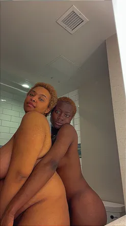 OnlyFans cuenta extraavaginza header 2