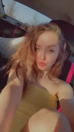 OnlyFans cuenta lil.chey23 header 2