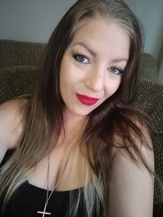 OnlyFans account  explorenikki header 2