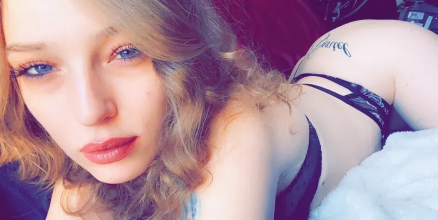 OnlyFans account  embabi header 2