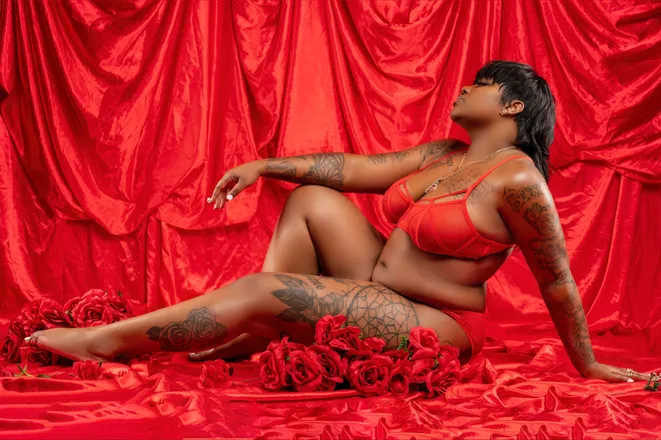 OnlyFans account  paris_bigmama_skyy header 2