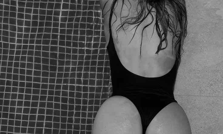 OnlyFans cuenta caligirl7 header 2