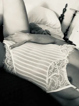 OnlyFans cuenta athleticnudechic header 2