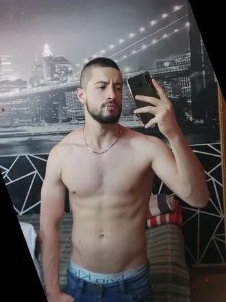 OnlyFans cuenta milo.rein31 header 2