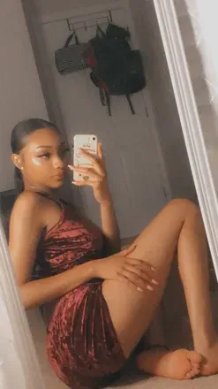 OnlyFans account  uglygirlzo header 2