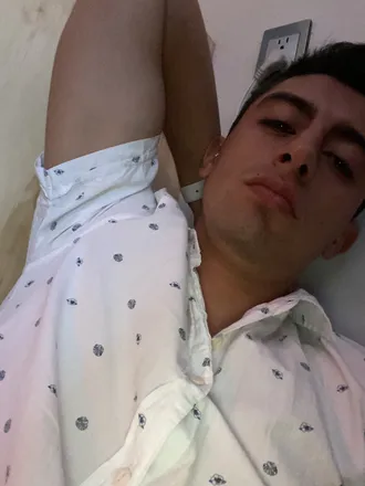 OnlyFans account  romanguerrero header 2