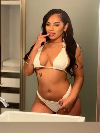 OnlyFans cuenta sexyelaa avatar 1