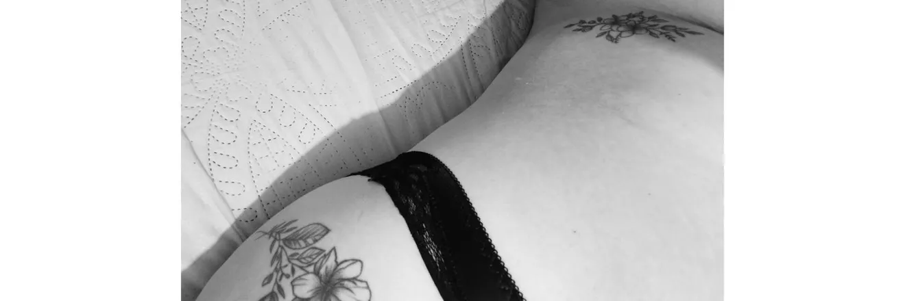 OnlyFans cuenta moonypolli header 2