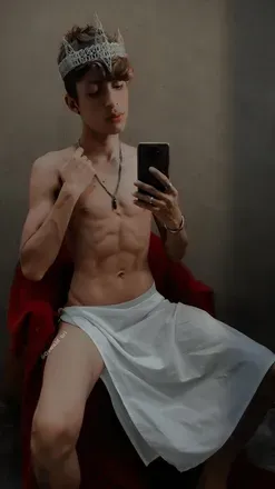 OnlyFans account  heliosx19 avatar 1
