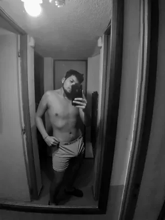 OnlyFans cuenta itnaughtyboy2 avatar 1