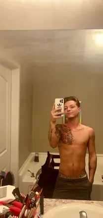 OnlyFans cuenta tyxrho avatar 1