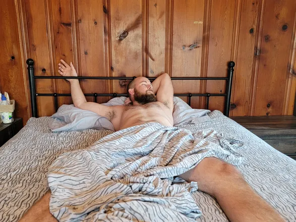 OnlyFans account  hensops header 2