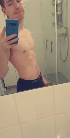 OnlyFans cuenta dniell header 2