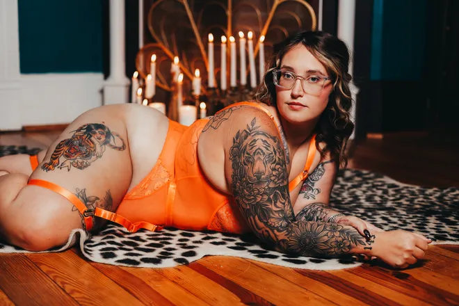 OnlyFans account  pumpkin header 2