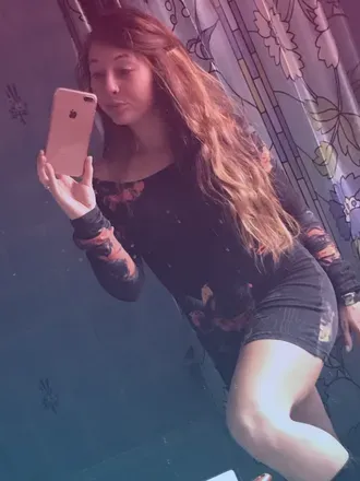 OnlyFans account  foxxyroxy69 avatar 1