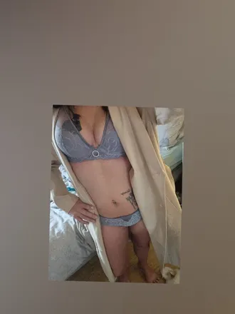 OnlyFans cuenta kinkybitch85 header 2