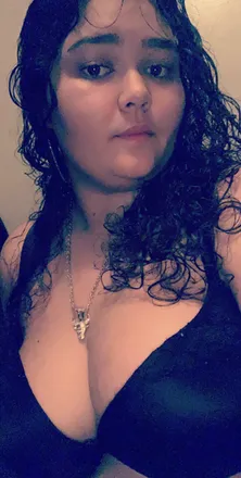 OnlyFans cuenta leahluxx3 header 2