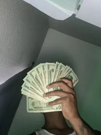OnlyFans cuenta hoodrichpesoo avatar 1
