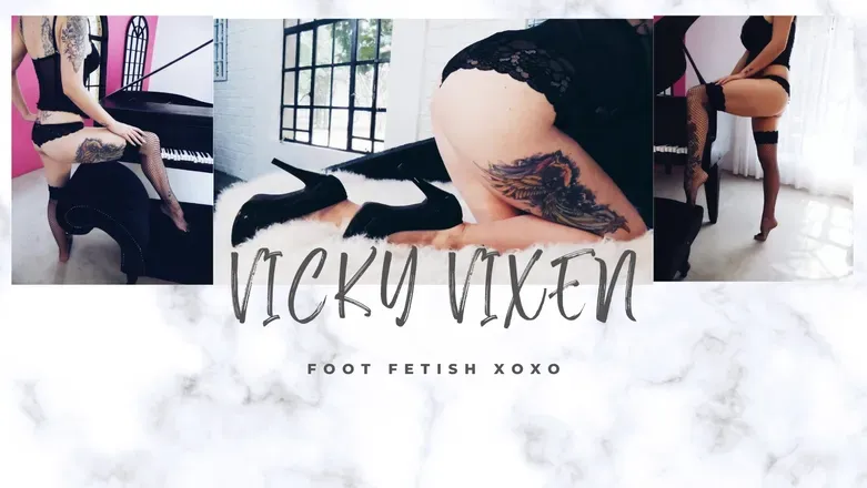OnlyFans account  thevixenvicky header 2