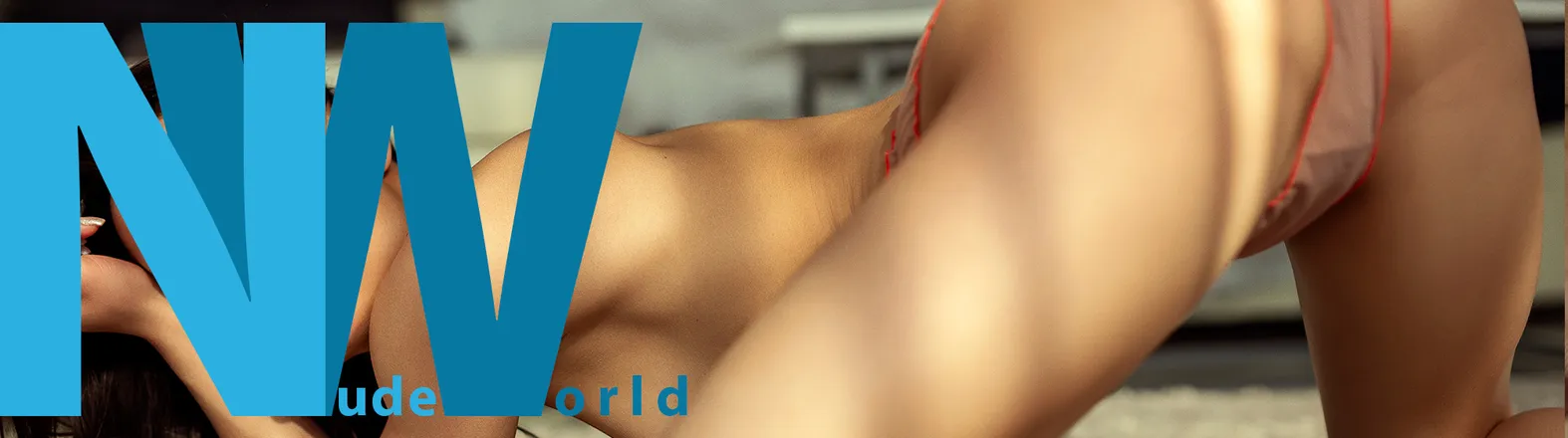 OnlyFans cuenta nude_world header 2