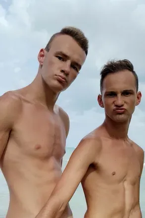 OnlyFans account  twinkcouple123_freepage avatar 1
