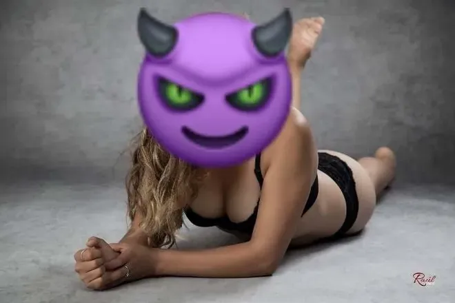 OnlyFans cuenta violetahot89 header 2
