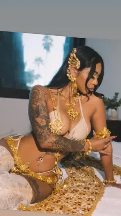 OnlyFans account  toki3 header 2