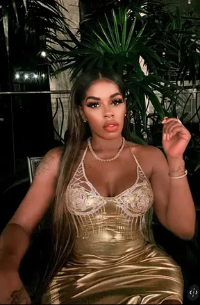 OnlyFans cuenta ms.prettylit header 2