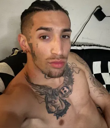 OnlyFans cuenta watchmesmokenaked avatar 1