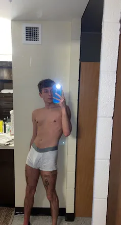 OnlyFans cuenta pobekerry header 2