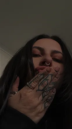 OnlyFans of goddessofwar_x