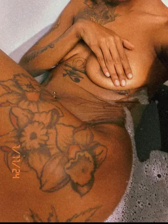 OnlyFans cuenta tayderway1027 header 2