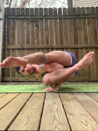 OnlyFans cuenta rogerknoxxx header 2