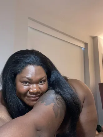 OnlyFans account  kissenprinzessin header 2