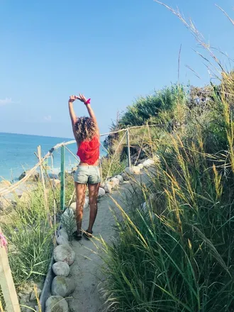 OnlyFans cuenta freewildgirl header 2