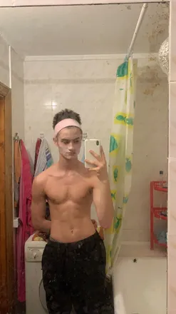 OnlyFans account  weirdsen header 2
